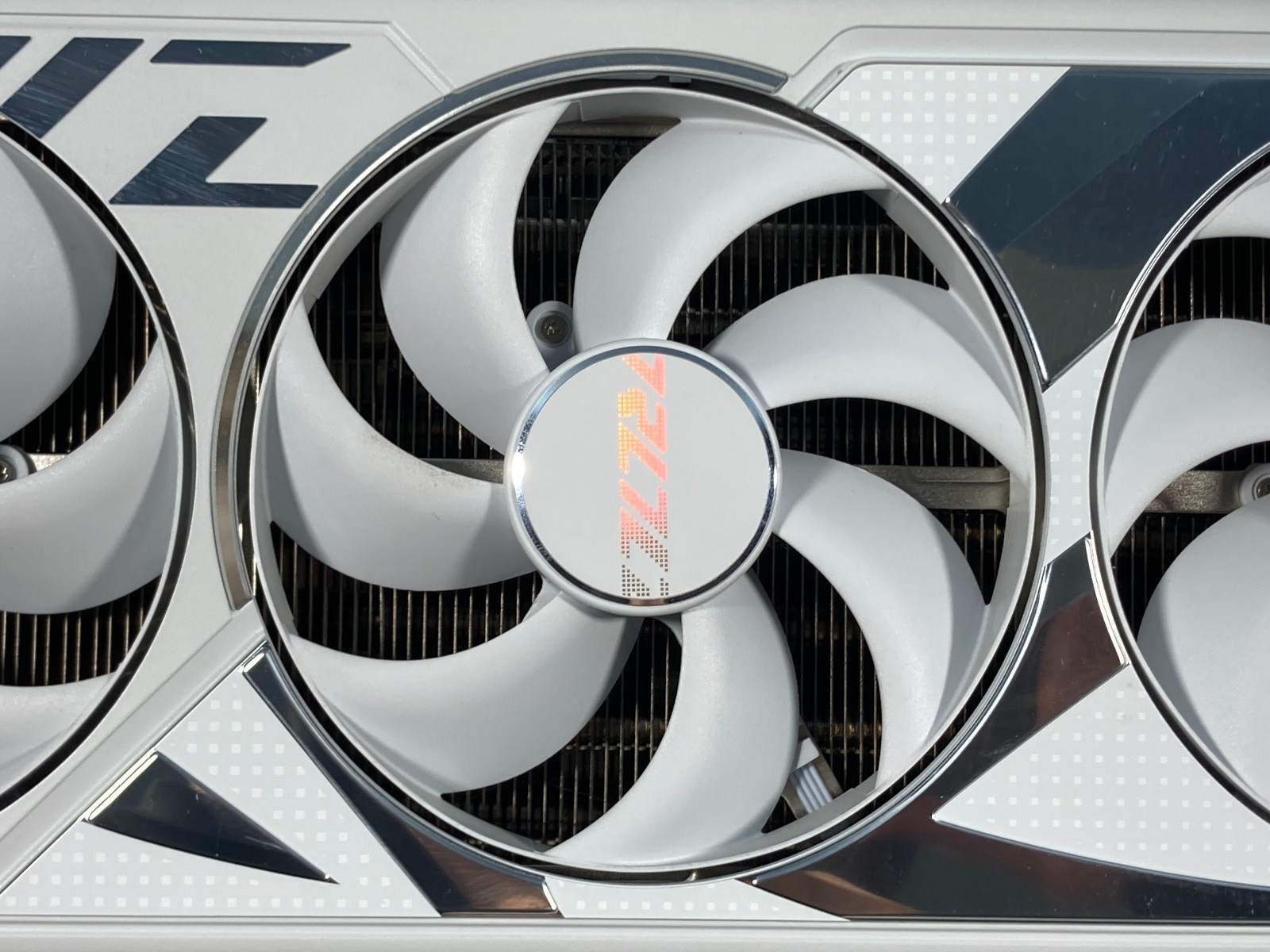 โปรโมชั่น BH 2 แถม 1: การ์ดจอ  - Rtx 4090 24Gb Graphics Card บทวิจารณ์และราคา